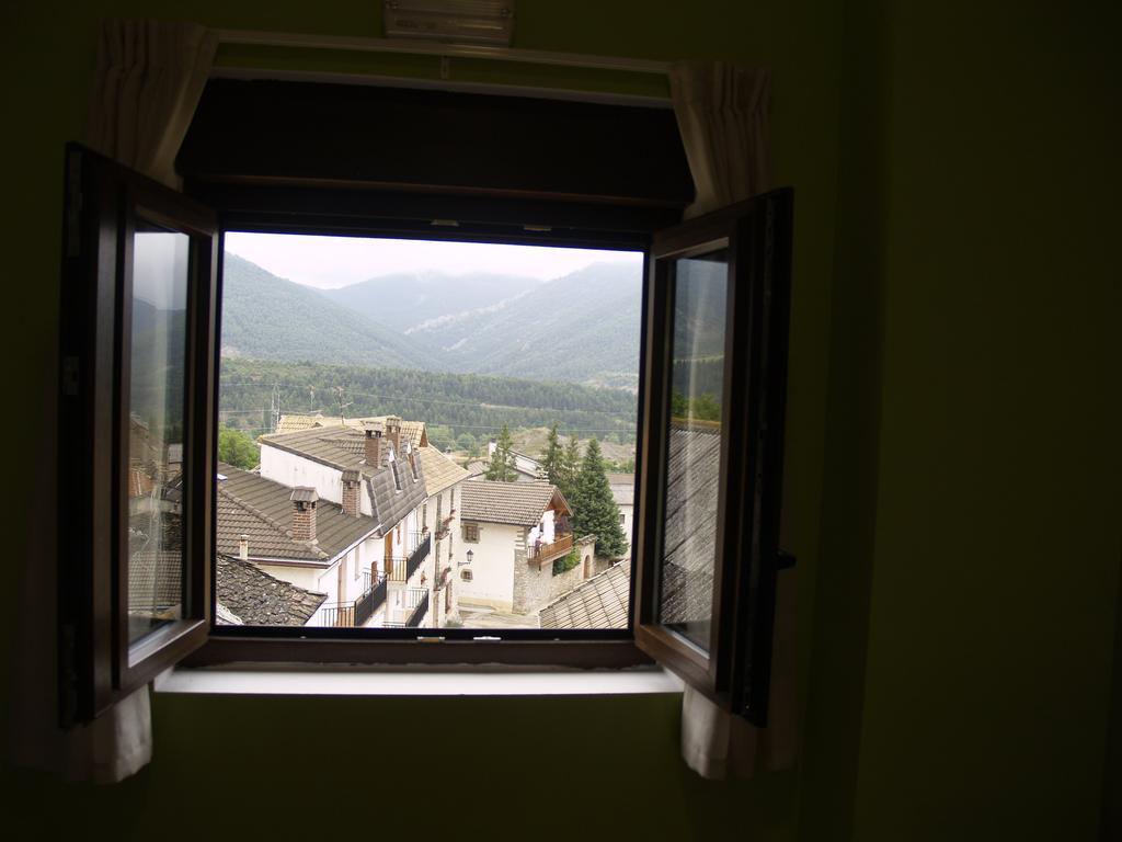 Albergue De Yebra Yebra de Basa 객실 사진
