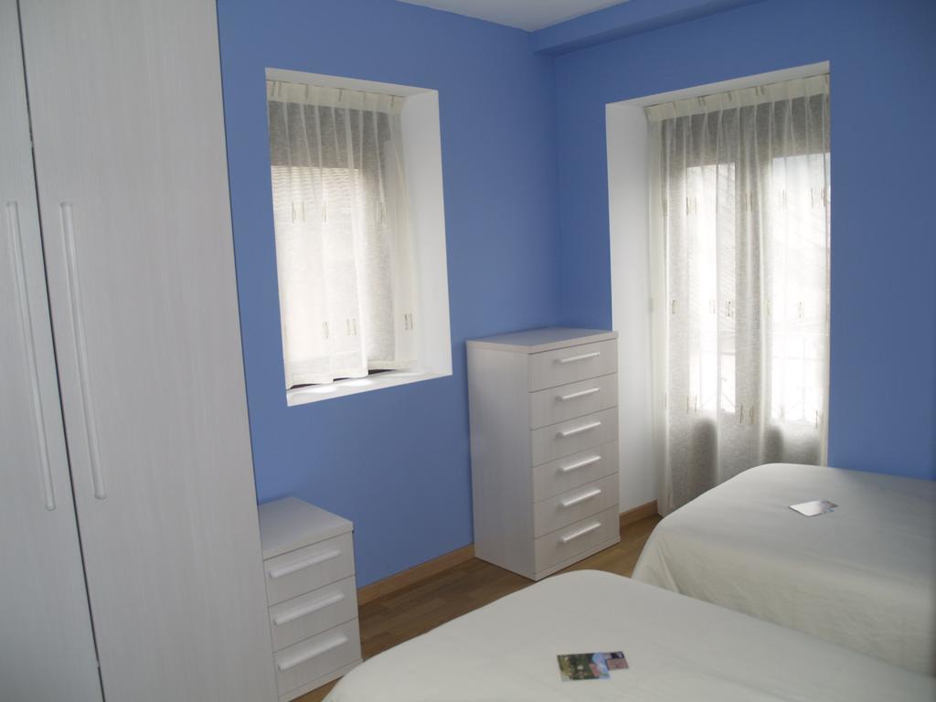 Albergue De Yebra Yebra de Basa 객실 사진