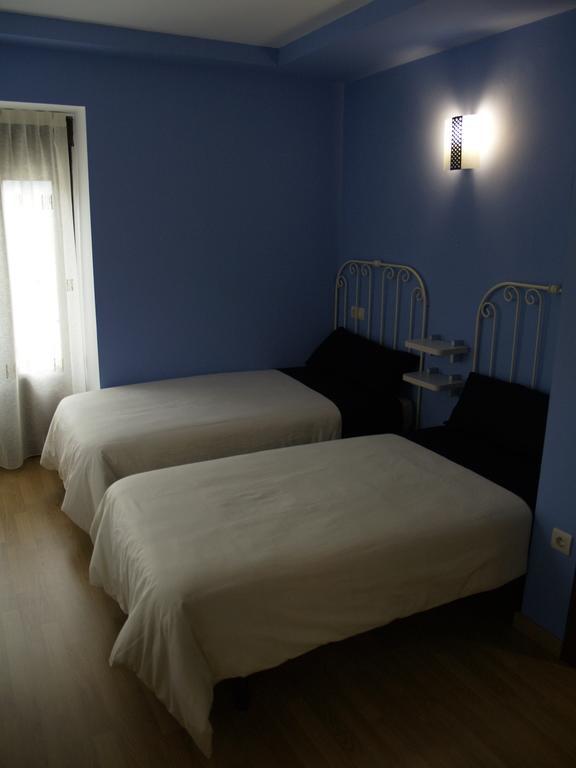 Albergue De Yebra Yebra de Basa 외부 사진